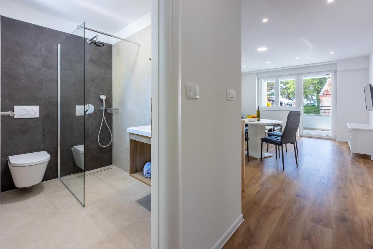 Luxury Apartments Lovorka 1 & 2**** Selce Exterior photo